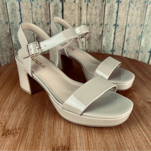 Children Beige Platform Heels with Ankle Strap( MACEY-ISS) - Picture 2 of 6